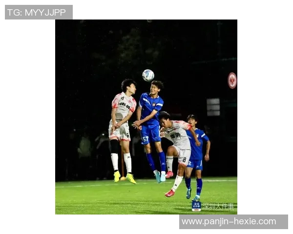 深圳足球队展现顽强耐力在联赛中的精彩表现与未来展望 深圳足球队展现顽强耐力在联赛中的精彩表现与未来展望