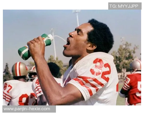 美式足球传奇辛普森的辉煌生涯与争议人生揭秘